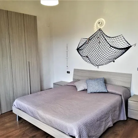 Mountain View Holidays In La Spezia Appartement